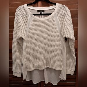 Sanctuary, White Textured Top. Size Medium